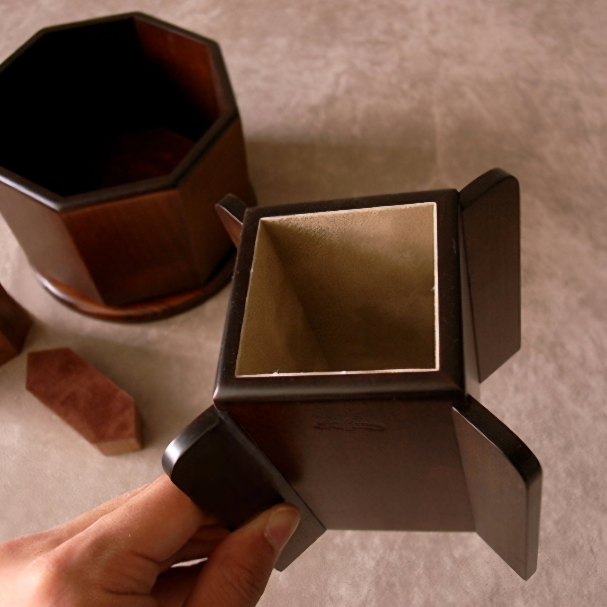 Octagonal Rotating Holder