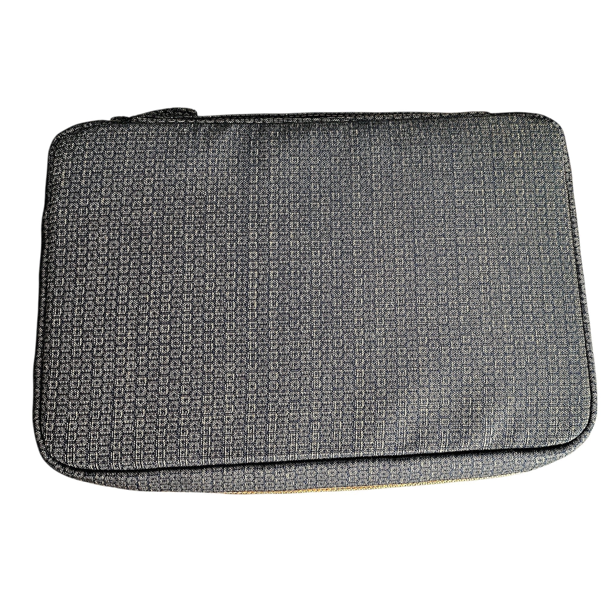 Kyoku Haku Zippered 20 _Pen Case Gray Brown Cotton