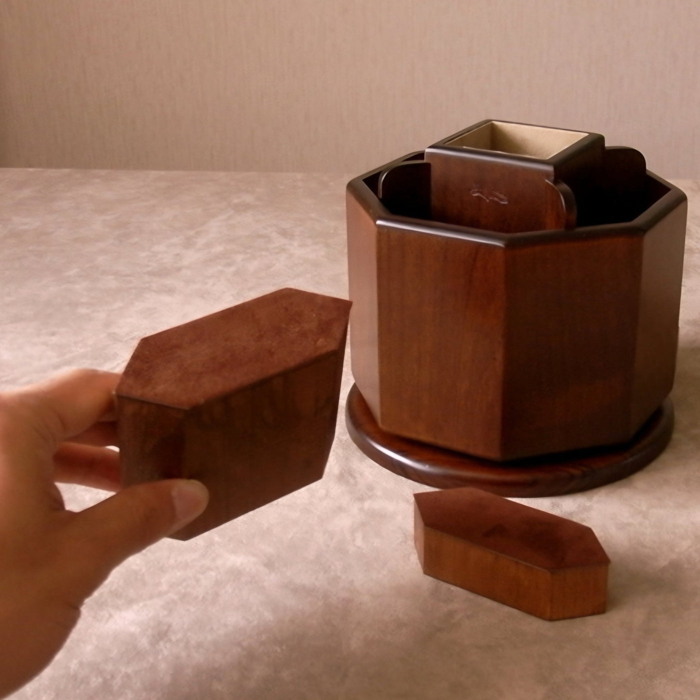Octagonal Rotating Holder